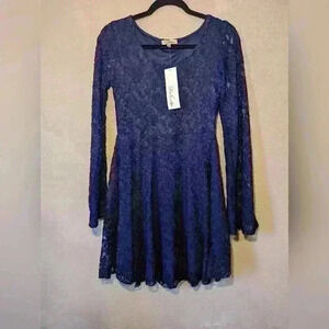 NWT Roberta Navy lace dress with bell sleeves size Medium